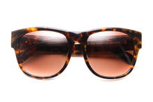 17C7 Wayfarer Sunglasses (Tortoise)